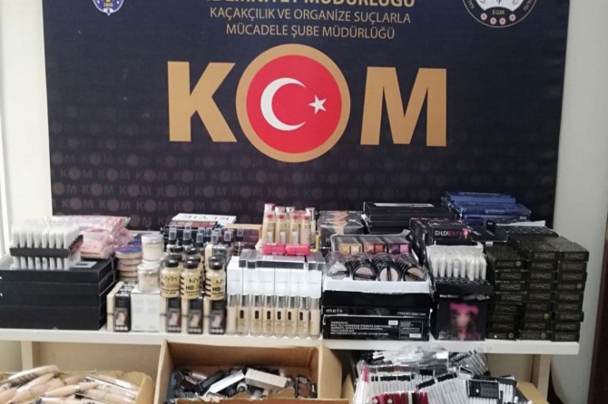 Malatya'da çok sayıda kozmetik ürün ve tütün mamulü ele geçirildi
