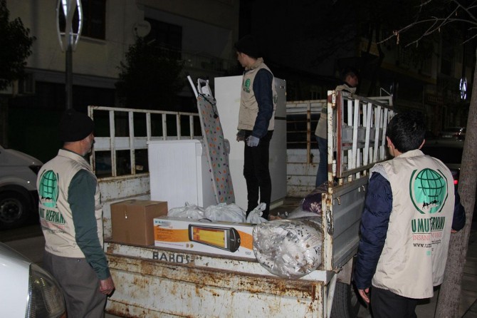 Elâzığ Umut Kervanından depremzede aileye yardım