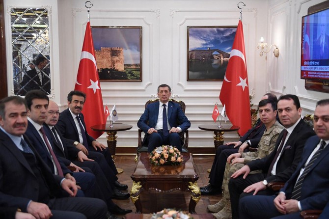 Milli Eğitim Bakanı Ziya Selçuk Diyarbakır'da