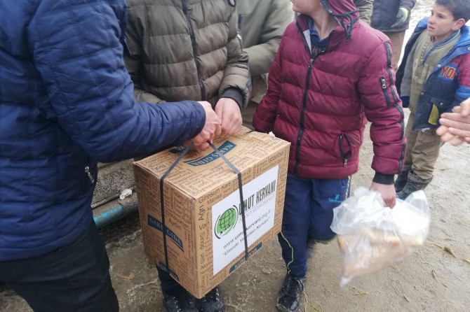 Kerwana Umudê ya Wanê ji bo mexdûrên erdhejê xebatên xwe yên alîkarîyê didomîne