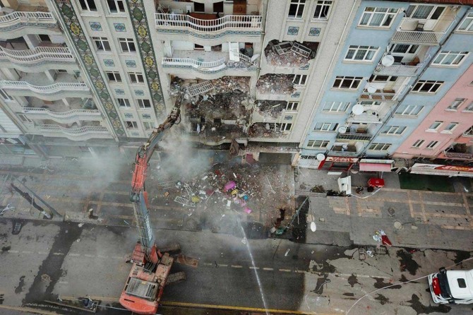 Malatya'da yaşanan depremde 5 bin bina ağır hasar gördü