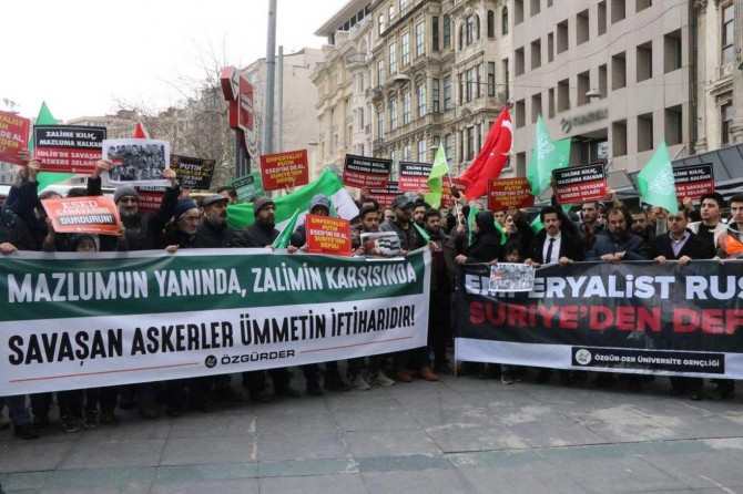 İdlib saldırısı İstanbul'da protesto edildi