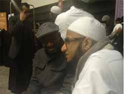 Fransız Futbolcu Kur'an-ı Kerim'i Ezberliyor