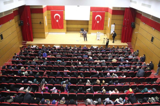 Mardin'de "Şehitler gecesi ve Kudüs" programı düzenlendi