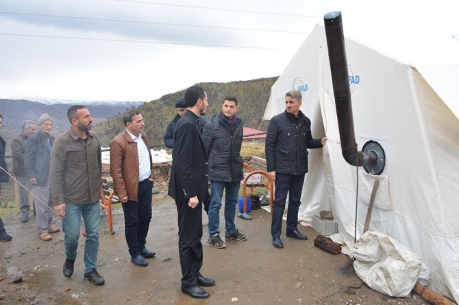 Malatya Valisi Aydın Baruş, Pütürge ilçesine bağlı mahallelerde incelemelerde bulundu