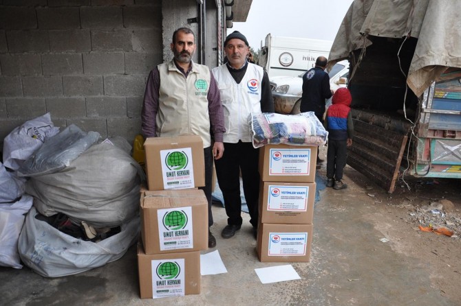 Umut Kervanı ve Yetimler Vakfı mazlum İdlib halkı için sınır bölgesinde