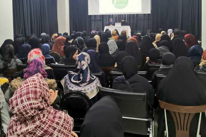 HÜDA PAR İstanbul İl Kadın Kolları gençlerle bir araya geldi