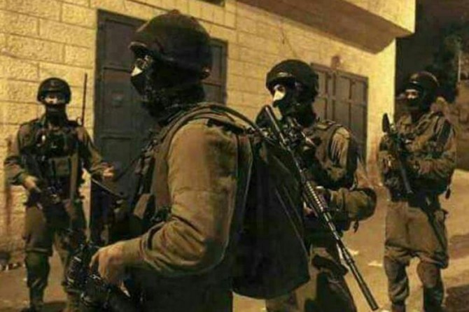 Çeteya terorêya siyonîst zarok û pîrekên Filistînî direvîne