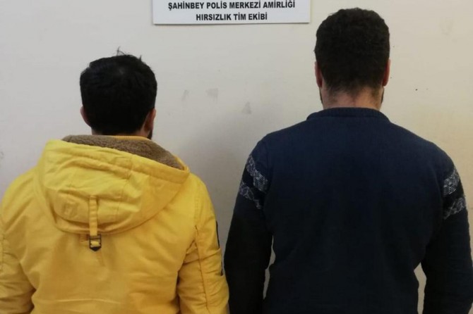 Gaziantep’te evden altın çalan 2 şüpheli yakalandı