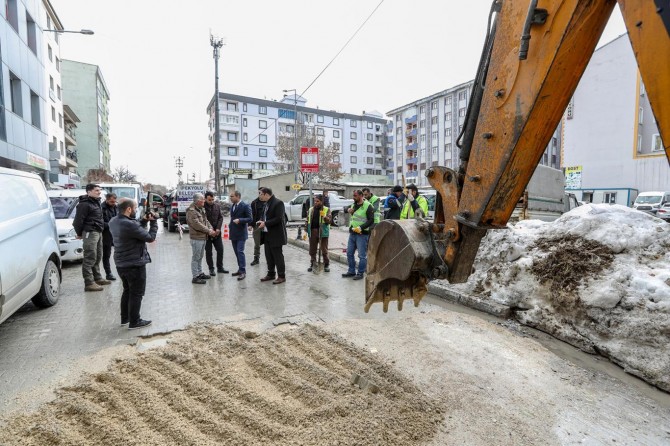 Van’da yol bakım ve onarım çalışmaları başlatıldı
