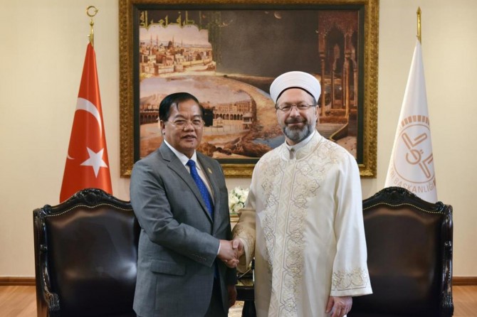 DİB Erbaş: “Müslümanlara yönelik yapılan dışlayıcı hareketler, saldırıya dönüşmektedir”