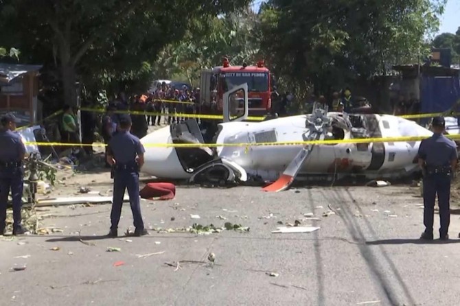 Filipinler'de helikopter yere çakıldı: 8 yaralı