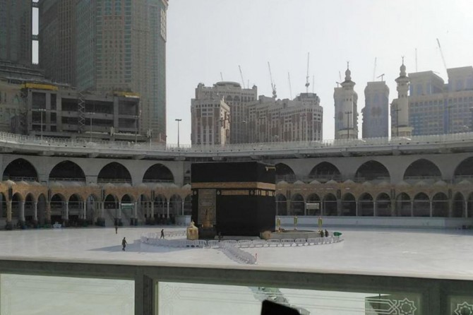 Artan Corona virüs vakası nedeniyle Kabe ziyaretleri durduruldu