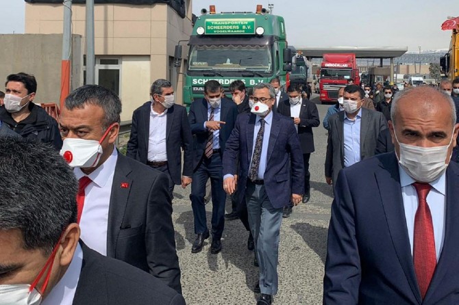 ​İhracatçılar Habur Sınır Kapısındaki sorunlar için çözüm arıyor