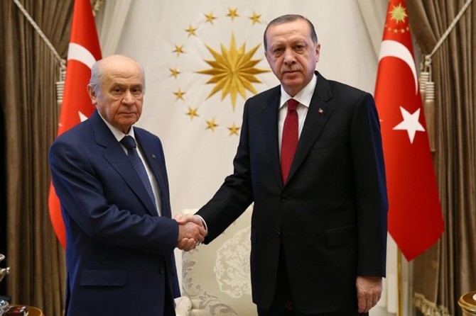 Cumhurbaşkanı Erdoğan, Bahçeli ile telefonda görüştü