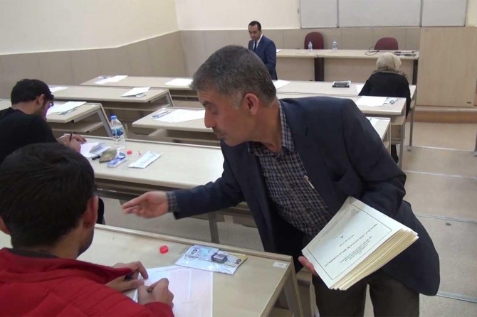 Adıyaman'da "O'nun Gibi Yaşamak" temalı siyer sınavı gerçekleştirildi