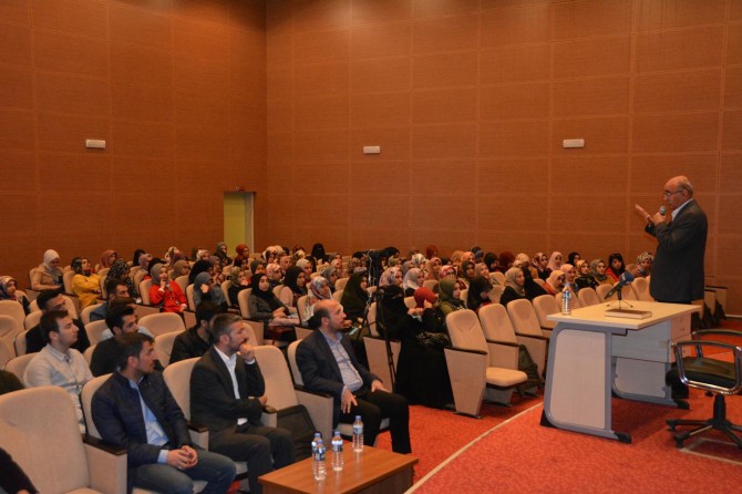 Batmanlı öğrencilerden “Neden İslami İlimler Bölümü?” konferansı