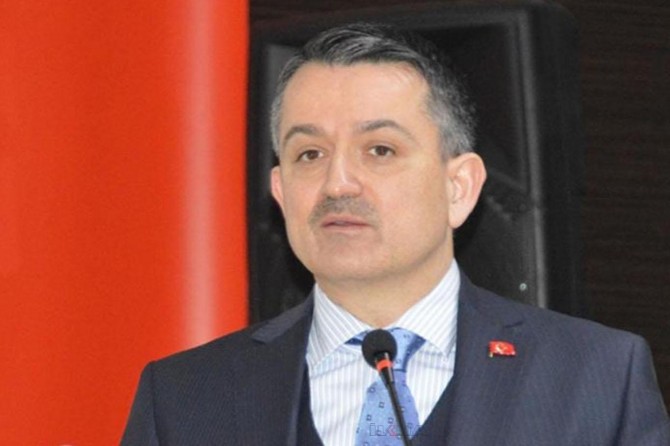 Pakdemirli: "Türkiye buğday unu ihracatında birinci ve kendi kendine yeten bir ülke"