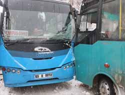 Van'da Şehir İçi Otobüsleri Kafa Kafaya Çarpıştı Video