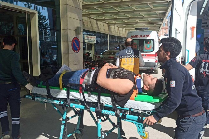 Siirt'te kaza: 2'si çocuk 3 yaralı