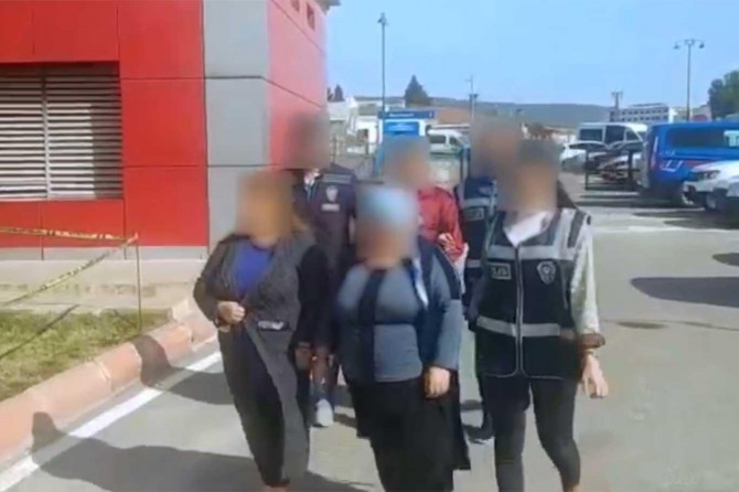 Gaziantep'te evlilik vaadiyle dolandırıcılık yapan 3 şüpheli tutuklandı