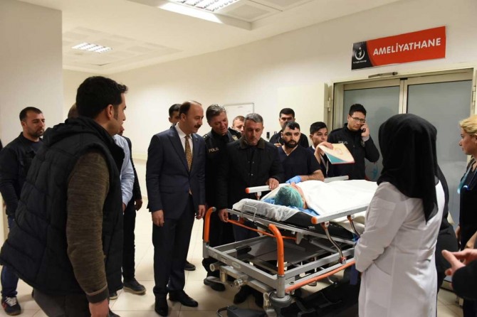 Şanlıurfa Valisi Erin, silahlı saldırı sonucu yaralanan bekçileri ziyaret etti