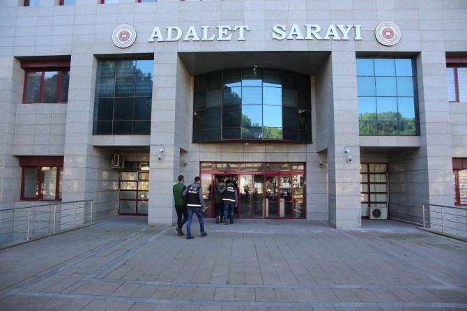 Balıkesir'de çeşitli suçlardan aranan 20 kişi yakalandı