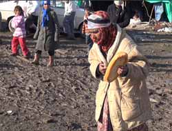 Umut Kapısı'ndan Suriyeli Mültecilere Yardım Video