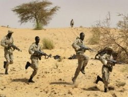 Fransız askerleri Mali'ye çıkarma yaptı!