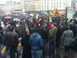 Paris'te Öldürülen PKK'liler İçin Yürüyüş Düzenlendi