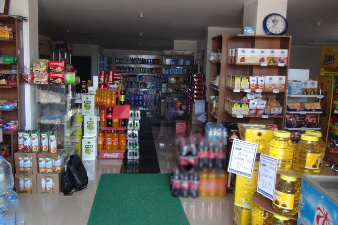 Corona virüs tedbirleri kapsamında marketlerin çalışma saatlerine yeni düzenleme getirildi