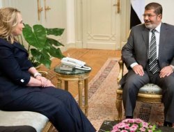 ABD, Mursi'yi kınadı