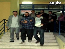 İzmir'de Mütedeyyin İnsanlara Operasyon