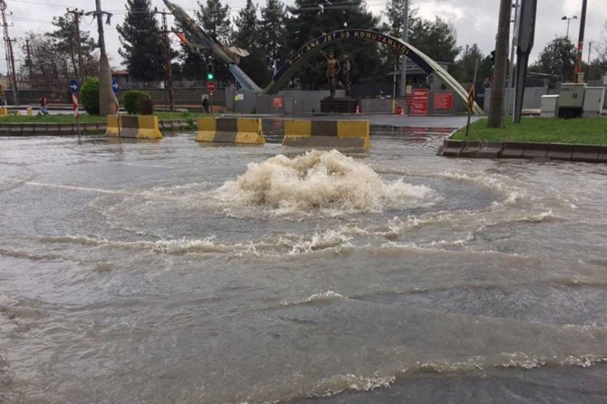 Güneydoğu illerinde beklenen sağanak yağışlara dikkat