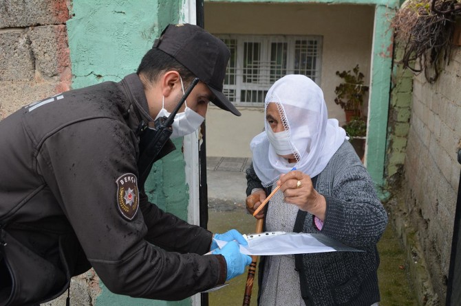 Batman'da sosyal yardım paraları ailelere teslim edilmeye başlandı
