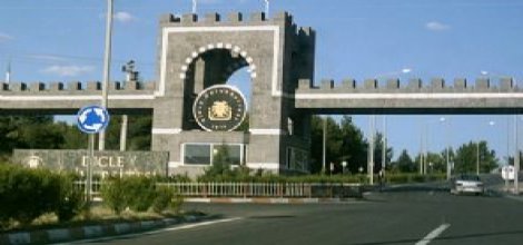 Dicle Üniversitesinde Kürtçe Sınavında soruların sızdırıldığı iddiası