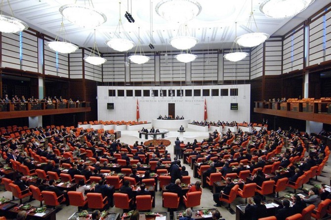 İnfaz düzenlemesine ilişkin kanun teklifi TBMM Adalet Komisyonu'nda kabul edildi