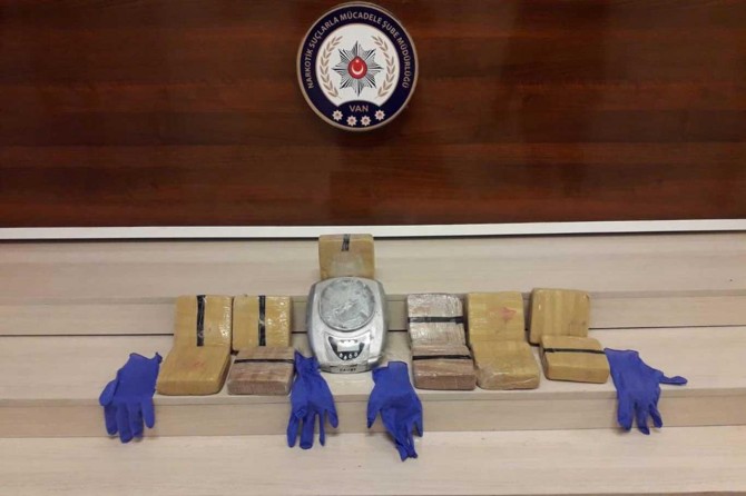 Van'da 5 kilogram eroin ele geçirildi