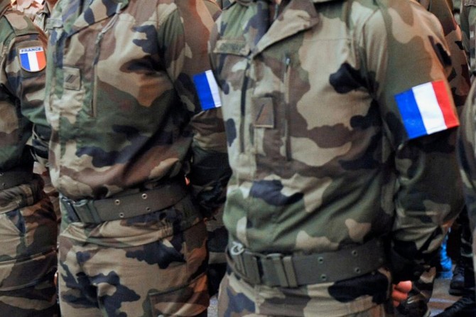 Fransa'da 600 asker Coronavirus'e yakalandı