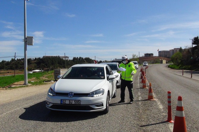 Adıyaman’ın giriş ve çıkışlarında kontroller artırıldı