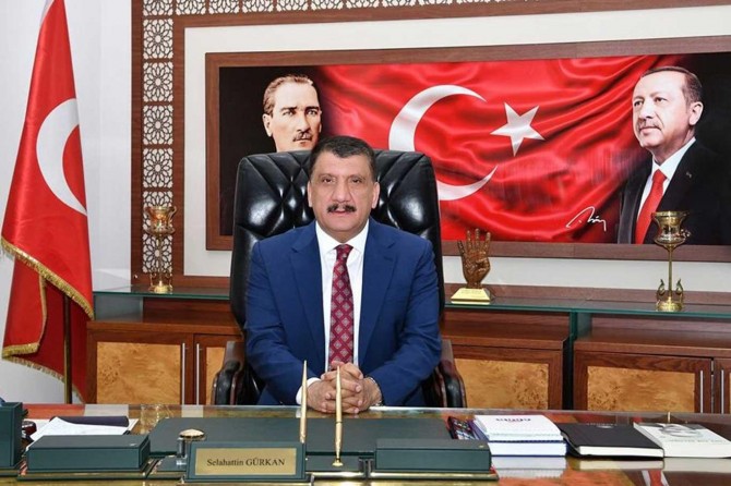 Malatya Büyükşehir Belediye Başkanı Gürkan'dan Berat Kandili mesajı