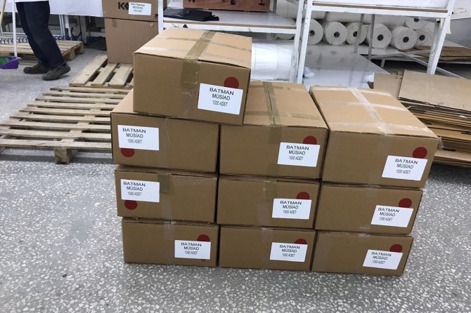 MÜSİAD Batman Şubesi 20 bin maske bağışladı