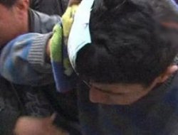 Suriye'den gelen mermi bir gencin başına isabet etti!