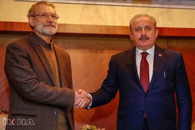 SerokêTBMMê Şentop li Serokê Meclîsa Îranê Larîcanê gerîya