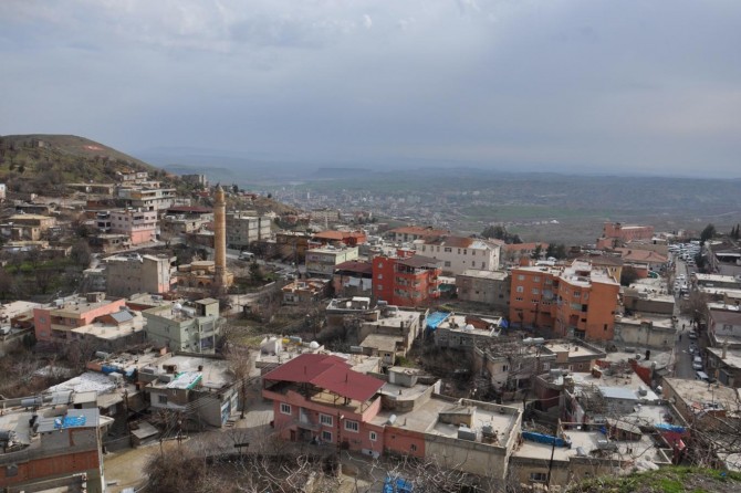 Kozluk'ta 2 bina karantinaya alındı