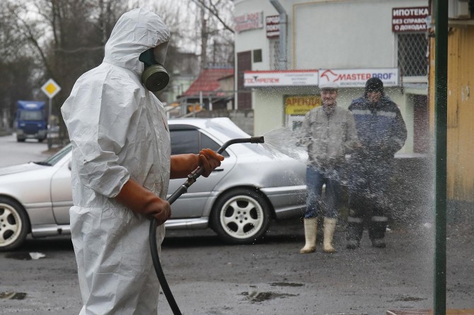 Rusya’da, zatürre hastalarına test sonuçları beklenmeden Covid-19 tedavisi uygulanacak