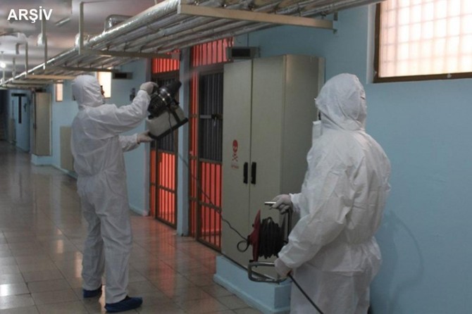 Cezaevlerinde alınan tedbirlerin süresi 30 Nisan'a kadar uzatıldı