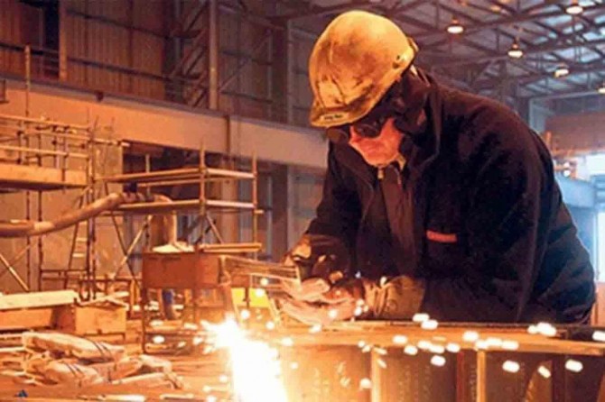 Sanayi üretimi yıllık yüzde 7,5 arttı