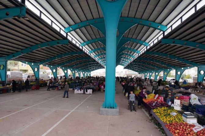 Adana'da kurulacak semt pazarları belirlendi