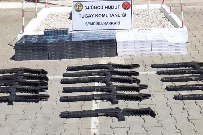 Hakkari'de 16 adet yarı otomatik pompalı tüfek ele geçirildi